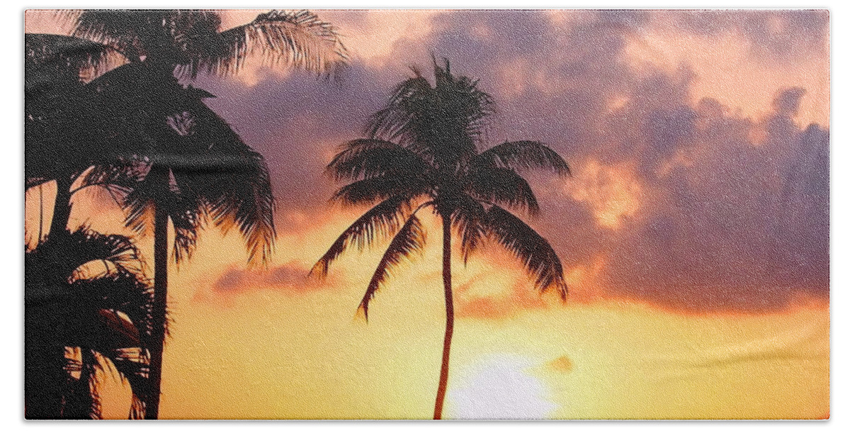 Sunset Bath Towel featuring the photograph Sunsets and Palm Trees by Amy McDaniel