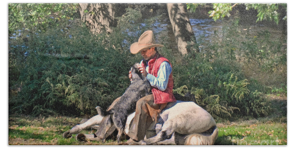‬cowboy Hand Towel featuring the photograph Taking A Break by Gary Keesler