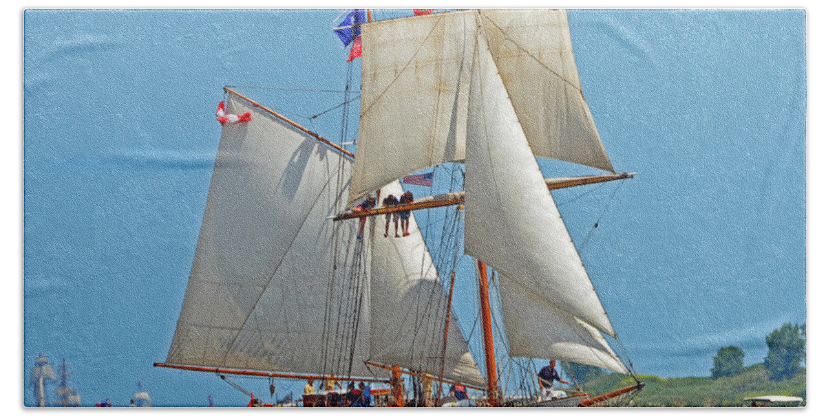 Ship Bath Towel featuring the photograph Tall Ship Pathfinder by Rodney Campbell
