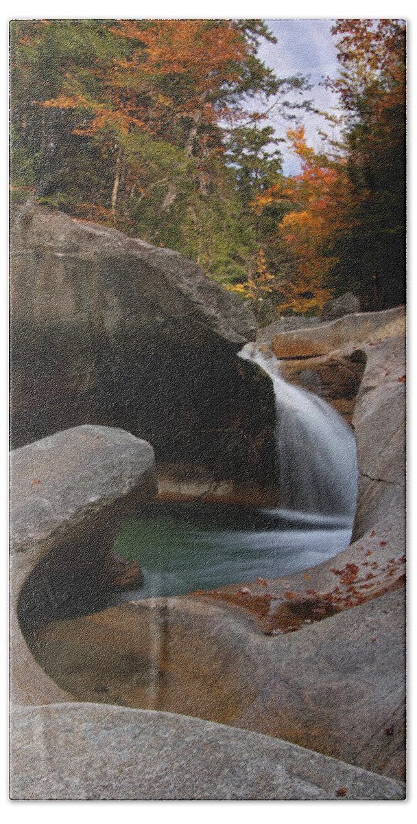 New Hampshire Bath Towel featuring the photograph The Basin in the New Hampshire White Mountain National Forest by Juergen Roth