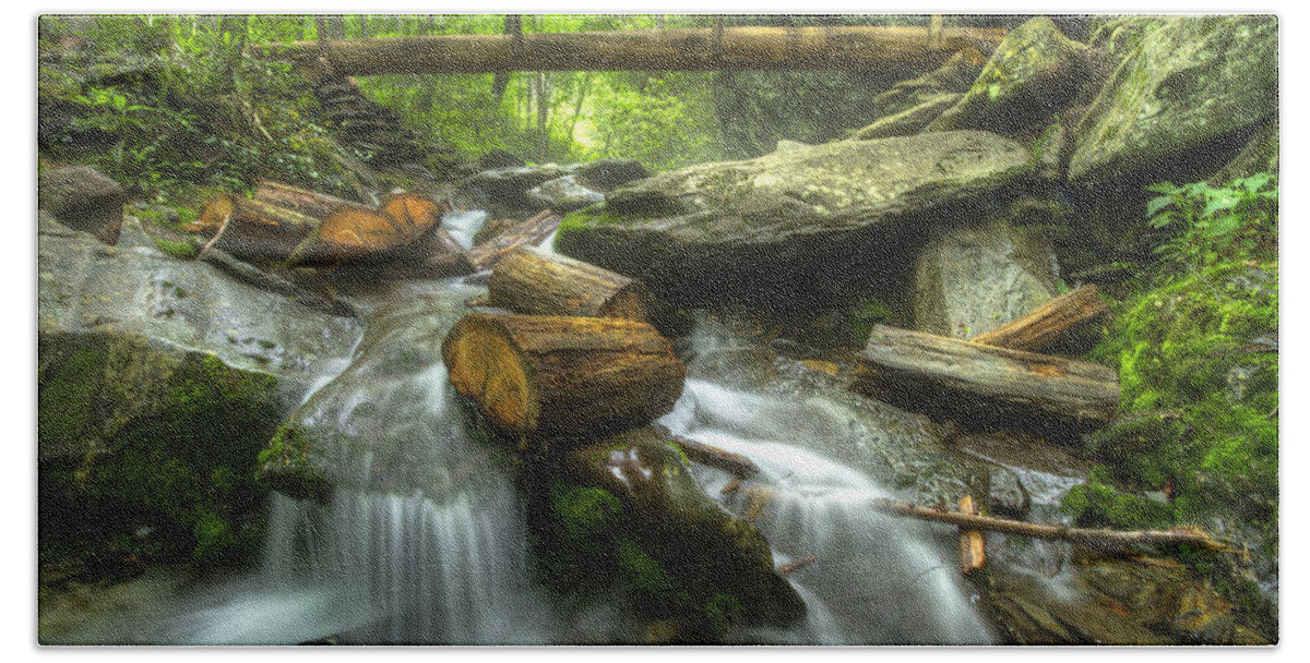 Appalachia Bath Towel featuring the photograph The Bridge at Alum Cave by Debra and Dave Vanderlaan