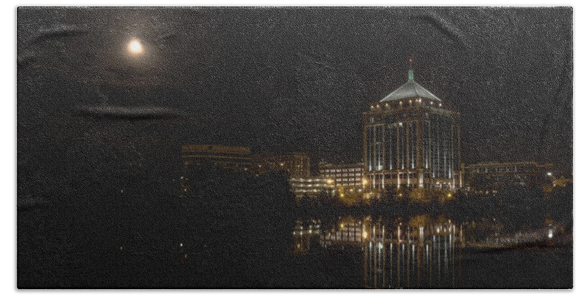 Wausau Bath Sheet featuring the photograph The Full Moon over the Dudley Tower by Dale Kauzlaric