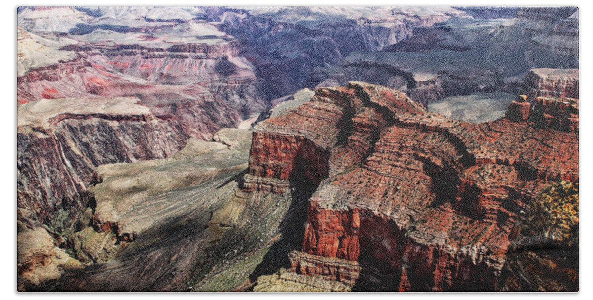 Arizona.the Grand Canyon Bath Towel featuring the photograph The Grand Canyon V by Tom Prendergast