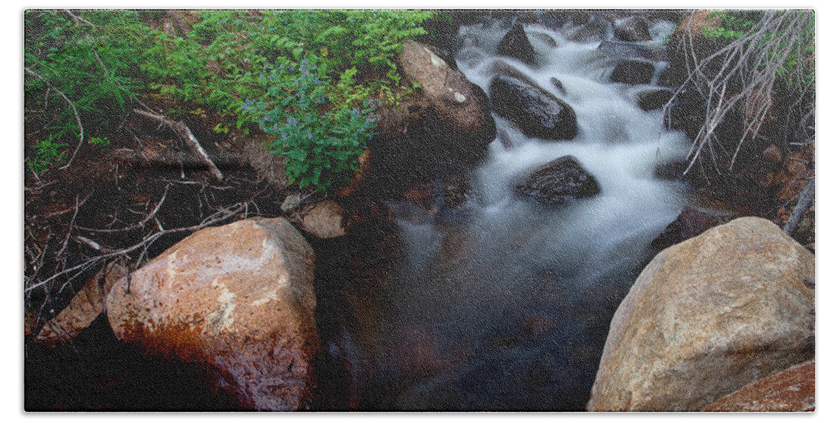 Rivers & Streams Bath Towel featuring the photograph The Natural Bridge by Jim Garrison