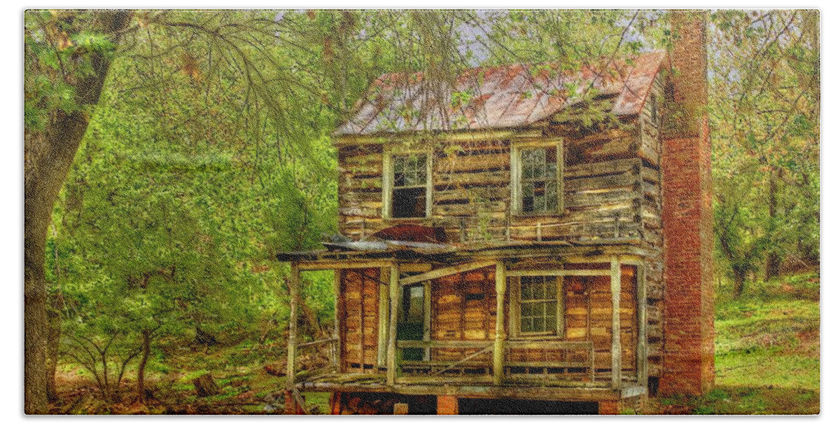 Vivid Bath Towel featuring the photograph The Old Home Place by Dan Stone
