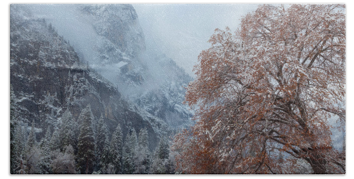 Landscape Hand Towel featuring the photograph The Two Seasons by Jonathan Nguyen