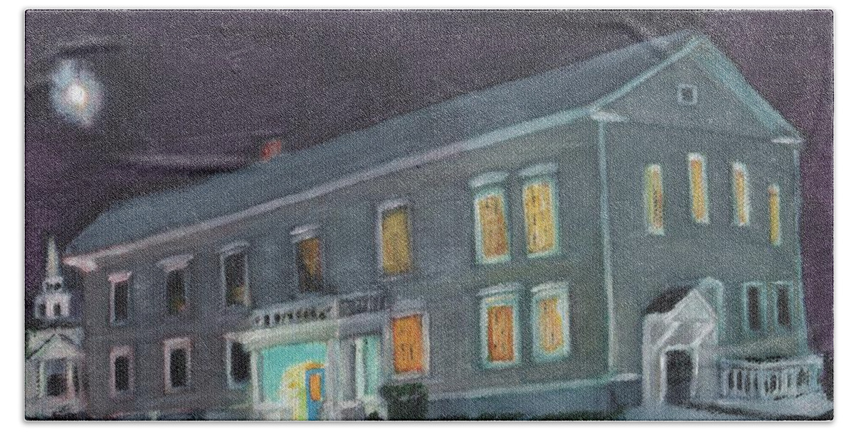 Ashland Bath Towel featuring the painting Town Hall at Night by Cliff Wilson
