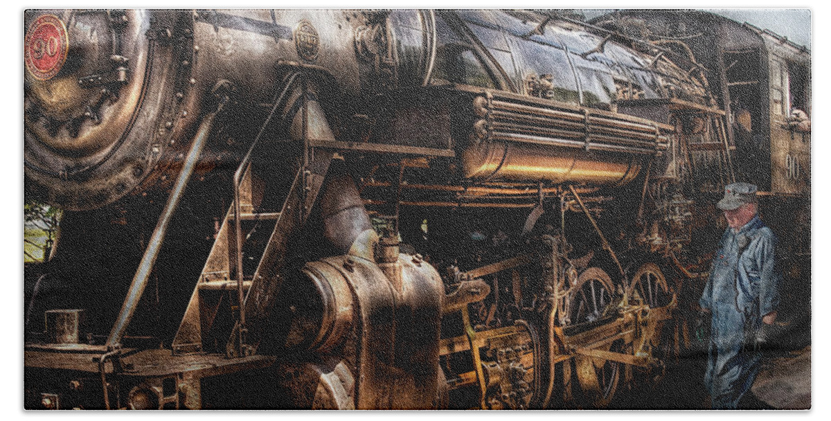 Savad Bath Towel featuring the photograph Train - Engine - Now boarding by Mike Savad