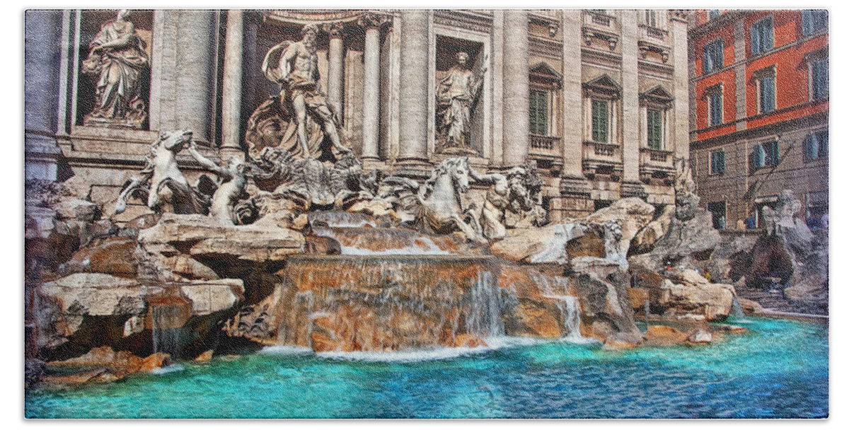 Rome Bath Towel featuring the photograph Trevi Fountain by Hanny Heim