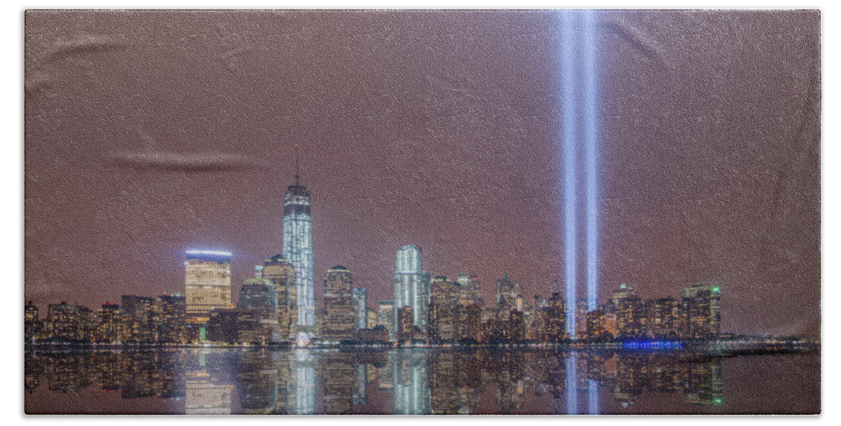 Nyc Bath Towel featuring the photograph Tribute in Light by Michael Ver Sprill