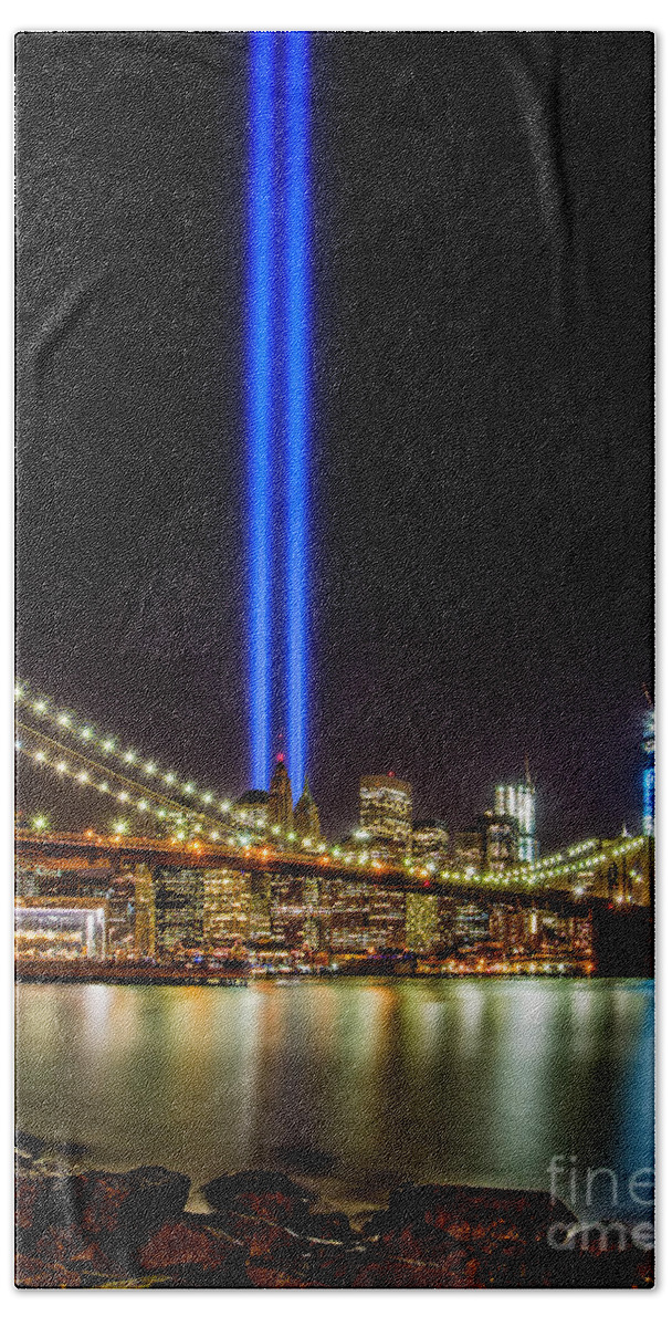 911 Bath Towel featuring the photograph Tribute Lights from Brooklyn by Jerry Fornarotto