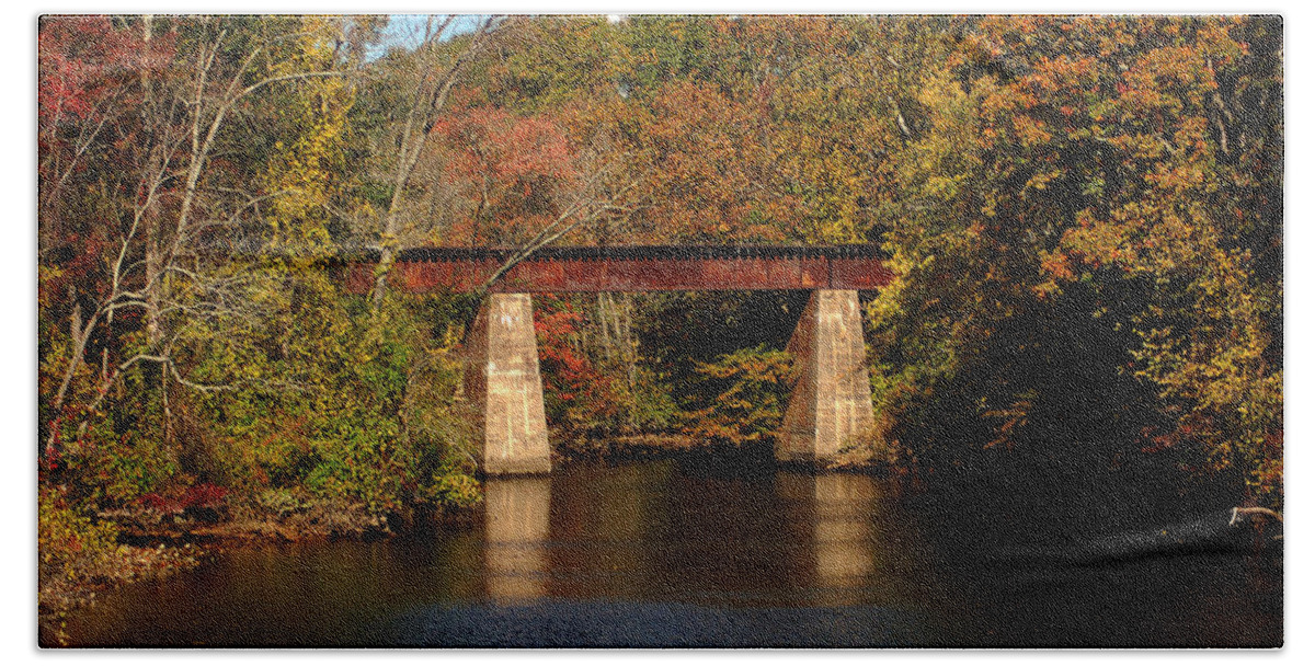 Tuckahoe River Hand Towel featuring the photograph Tuckahoe River Railroad Bridge in Fall by Bill Swartwout