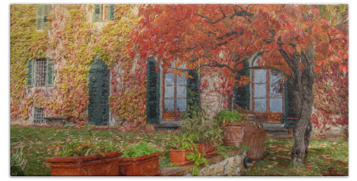 Tuscany Hand Towel featuring the photograph Tuscan Villa in Autumn by Shirley Radabaugh