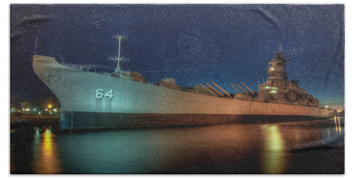 Nauticus Bath Towel featuring the photograph Battleship Wisconsin #1 by Jerry Gammon