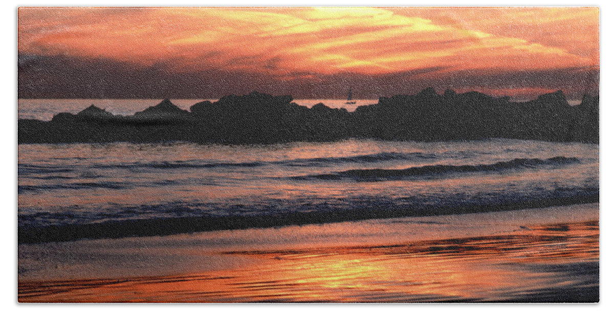 Meditative Bath Towel featuring the photograph Venice Beach Breaker Orange Yellow Sunset by Tom Wurl