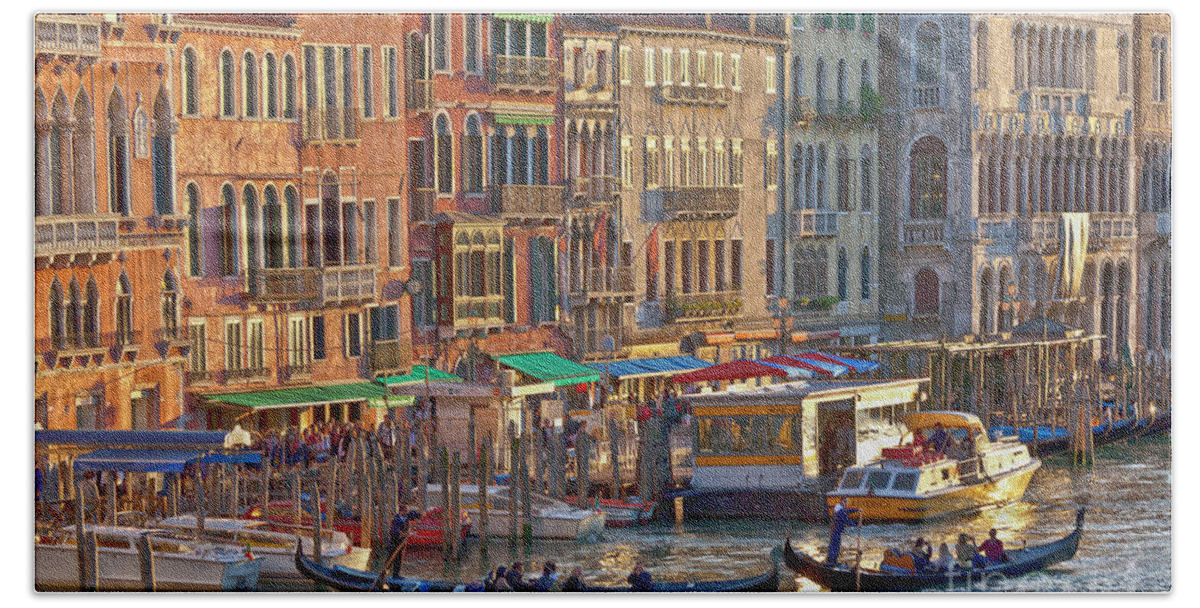 Venice Hand Towel featuring the photograph Venice palazzi at sundown by Heiko Koehrer-Wagner