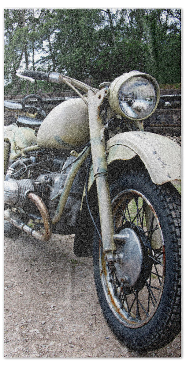 Vintage Bath Towel featuring the photograph Vintage Military Motorcycle by Tom Conway