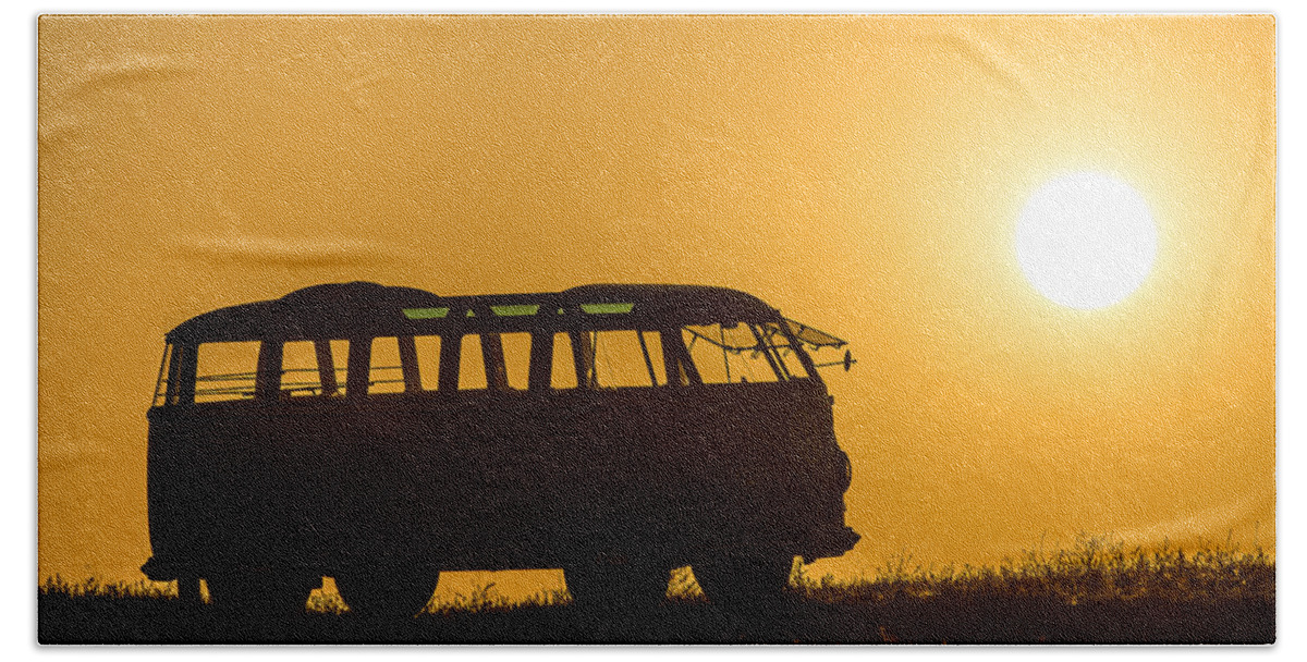 23 Window Hand Towel featuring the photograph VW 23 Window Bus And A Giant Sun by Richard Kimbrough