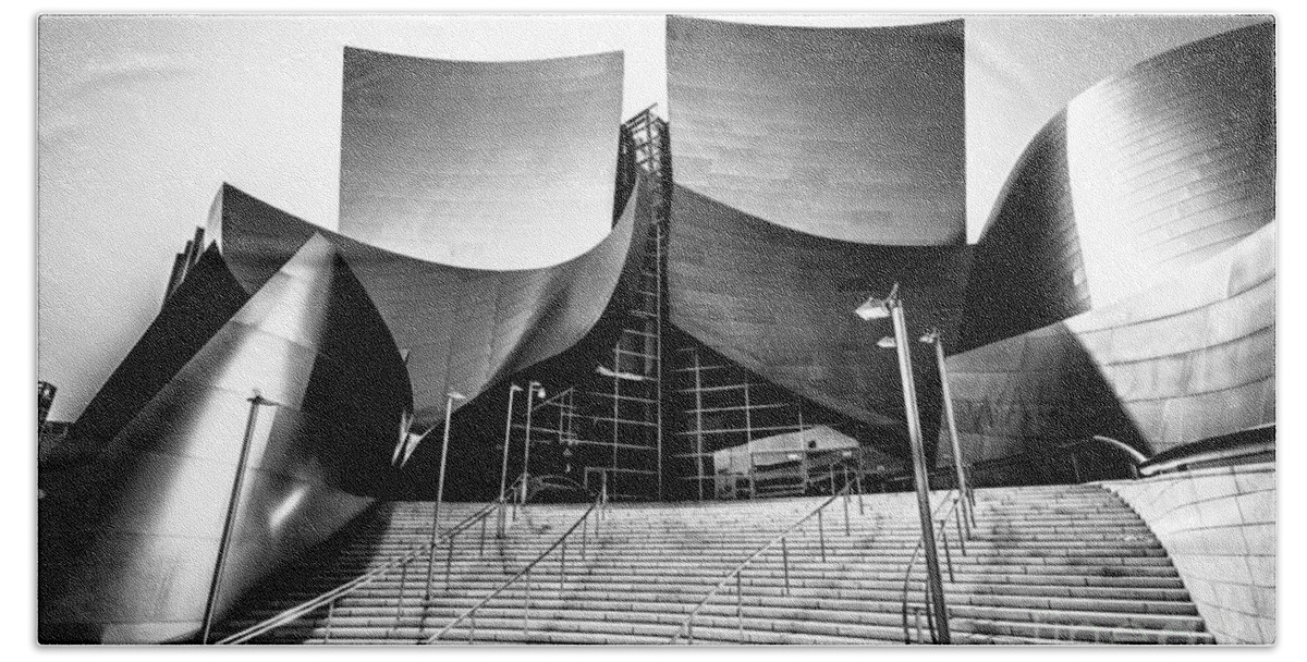 America Bath Towel featuring the photograph Walt Disney Concert Hall in Black and White by Paul Velgos