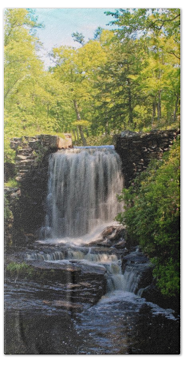 Moore State Park Hand Towel featuring the photograph Water Fall Moore State Park 2 by Michael Saunders