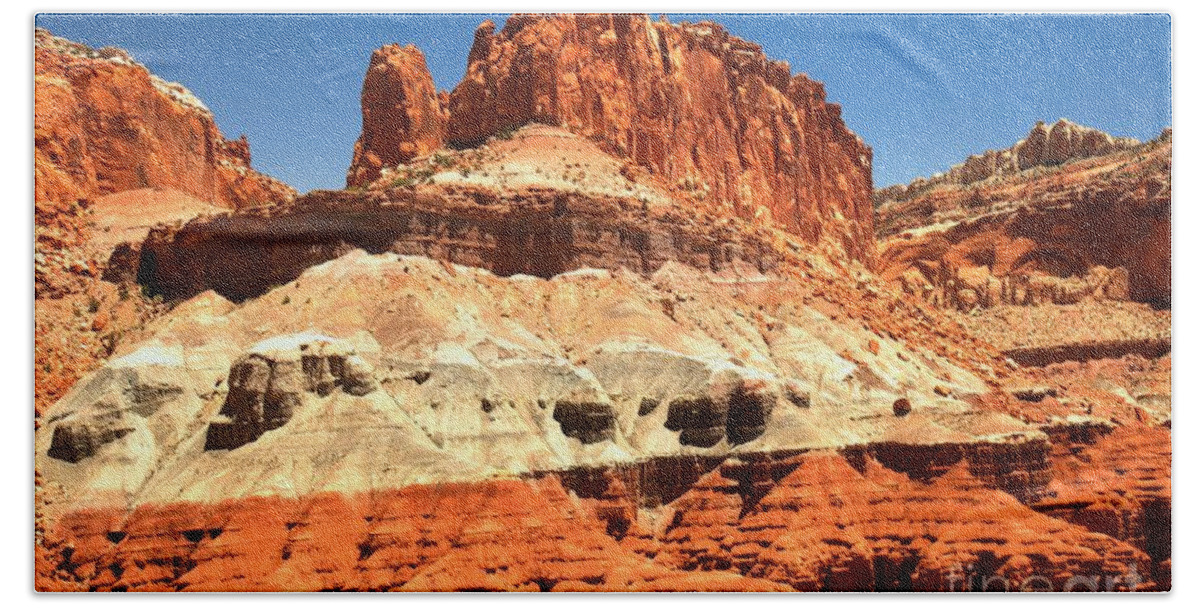 Capitol Reef National Park Bath Towel featuring the photograph Waterpocket Tower by Adam Jewell