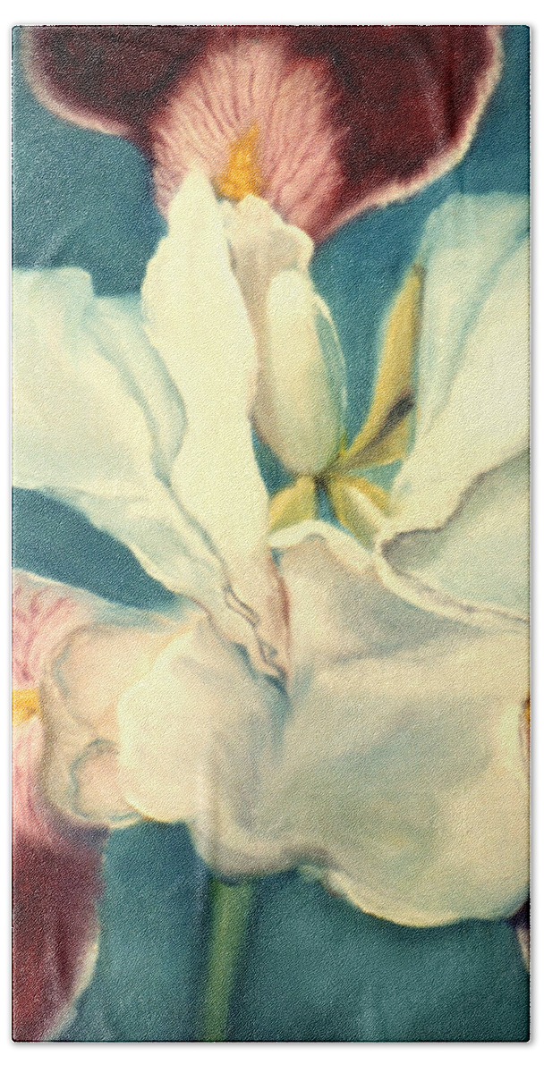 Flowers Bath Towel featuring the painting White Iris by Anni Adkins