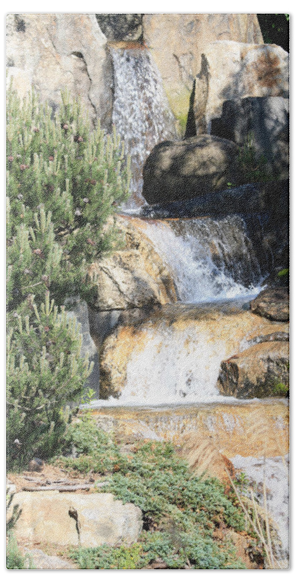 White Plains Waterfall Hand Towel featuring the photograph White Plains Waterfall by John Telfer