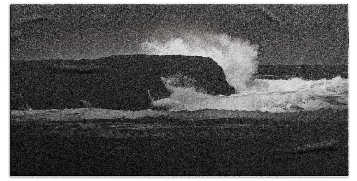 Hawaii Bath Towel featuring the photograph White Wave by John Magyar Photography