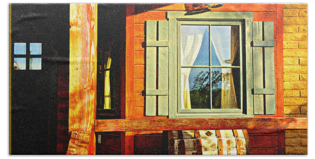 Window Bath Towel featuring the photograph Window in the Evening Sun by Barbara Zahno