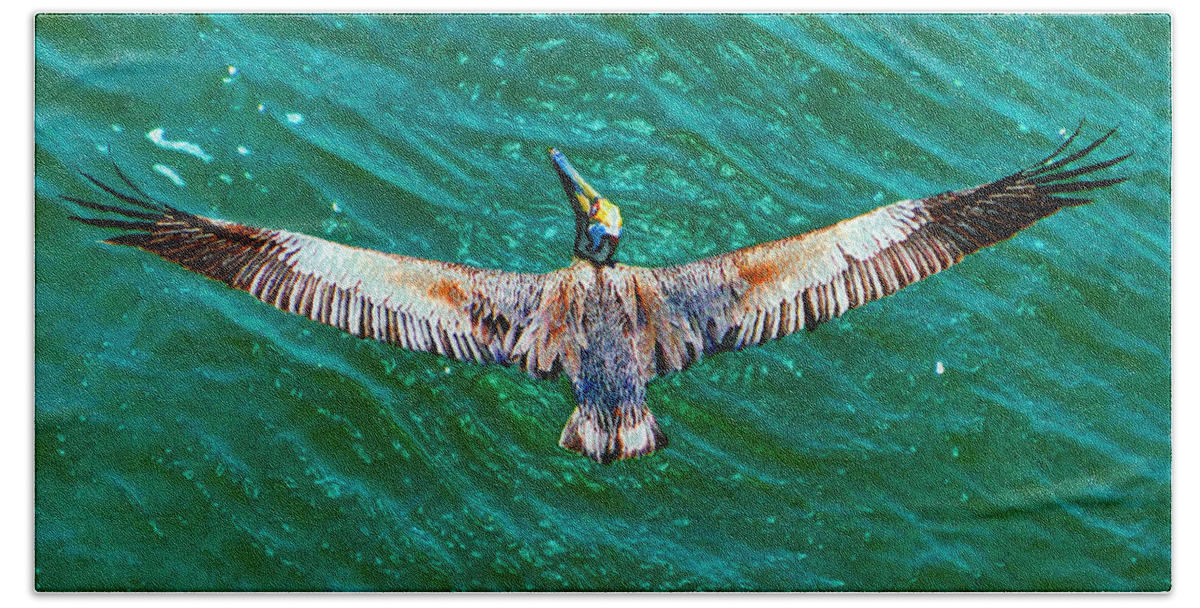 Brown Pelican Bath Sheet featuring the painting Wingspan by David Lee Thompson