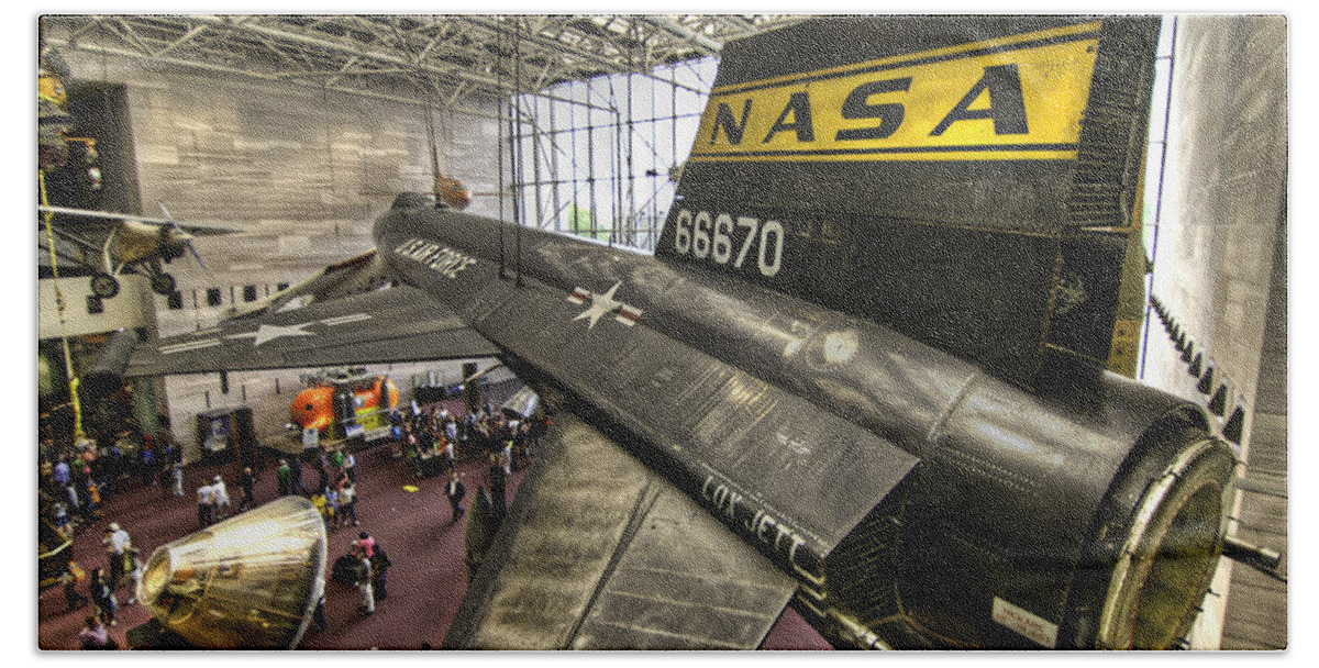 Tonemapped Bath Towel featuring the photograph X-15 by Tim Stanley