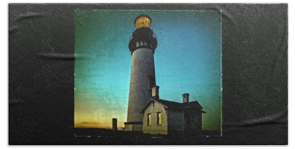 Yaquina Head Lighthouse Hand Towel featuring the photograph Yaquina Head Lighthouse At Sunset by Thom Zehrfeld