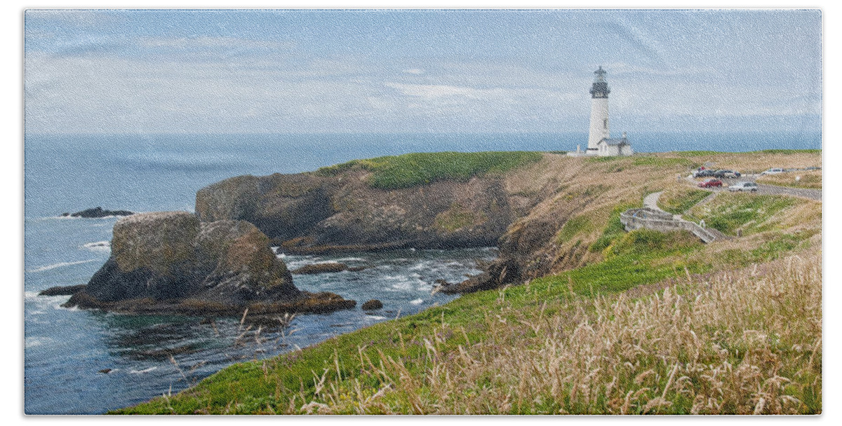 Architecture Hand Towel featuring the photograph Yaquina Head Lighthouse by Jeff Goulden