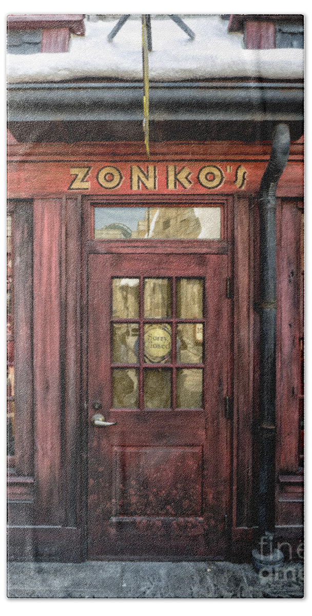 Florida Bath Towel featuring the photograph Zonkos Joke Shop Hogsmeade by Edward Fielding