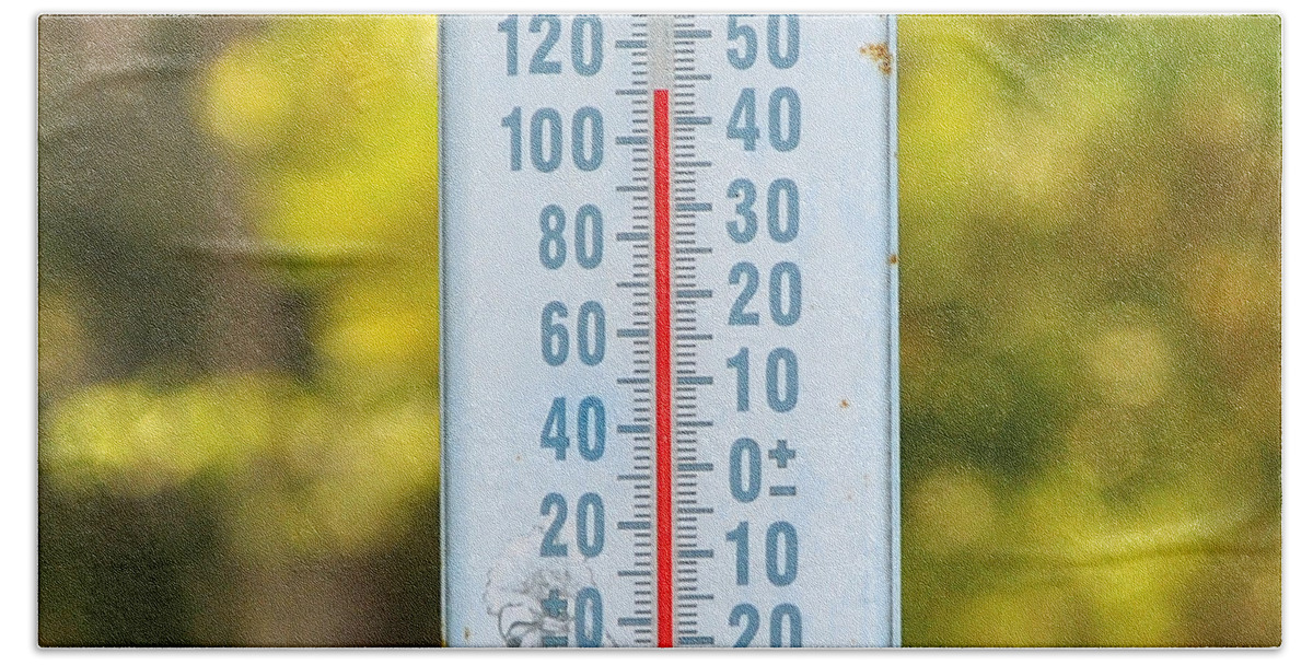 Thermometer Hand Towel featuring the photograph 110 Degrees In The Shade by Al Powell Photography USA