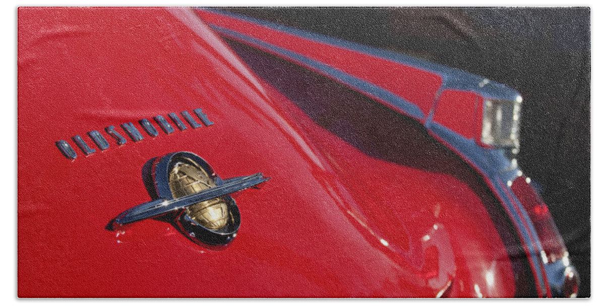 1950 Oldsmobile Rocket 88 Bath Towel featuring the photograph 1950 Oldsmobile Rocket 88 Rear Emblem and Taillight by Jill Reger