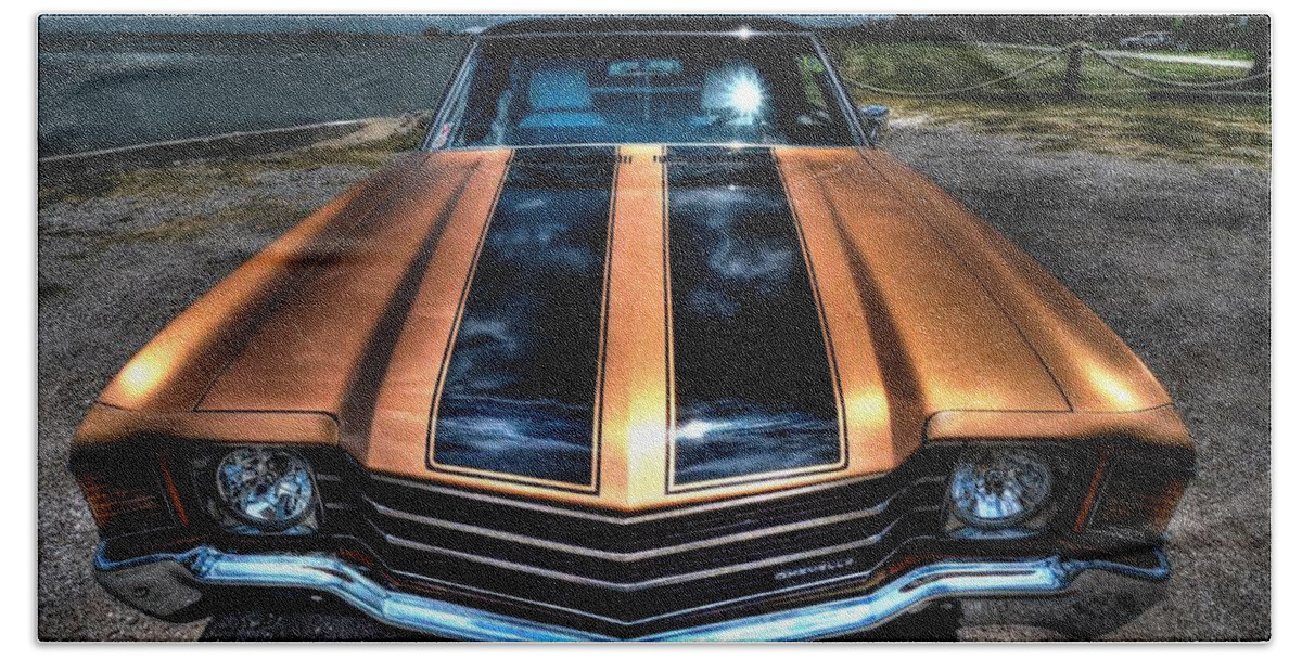 1972 Chevrolet Chevelle Bath Towel featuring the photograph 1972 Chevelle #2 by David Morefield