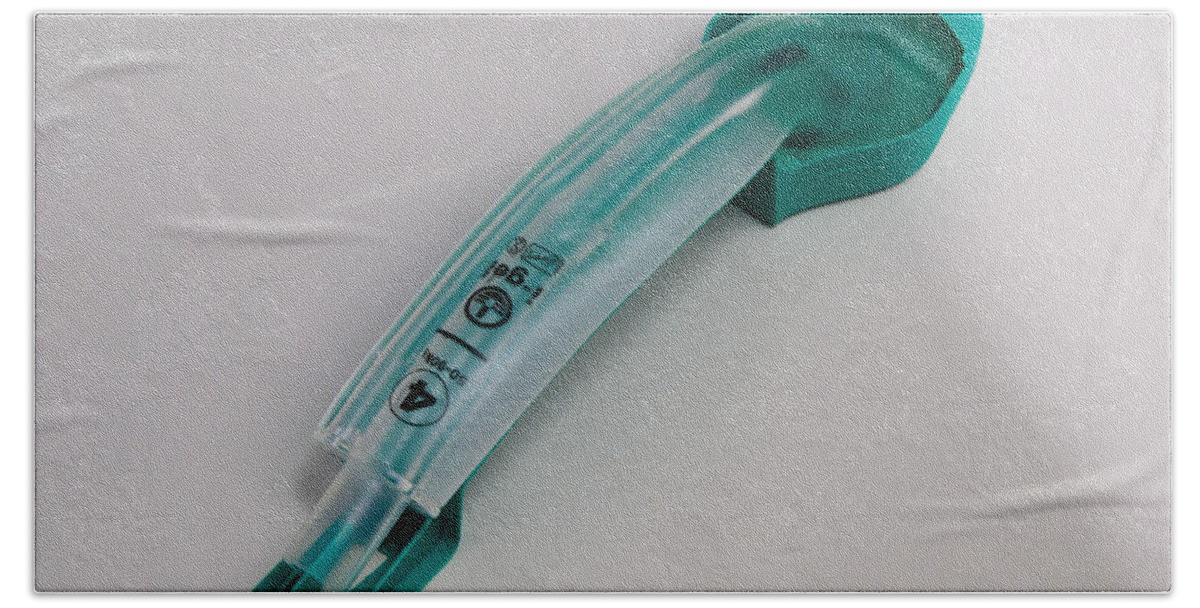 Airway Bath Towel featuring the I-gel Supraglottic Airway Device #3 by Photo Researchers, Inc.