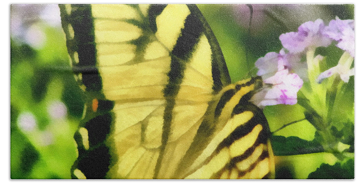 Butterfly Hand Towel featuring the painting Butterfly by Lynne Jenkins