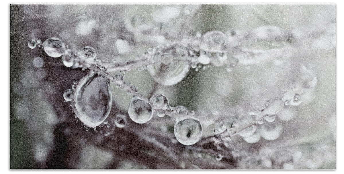 Water Drops Bath Towel featuring the photograph Corned Jewels by Sue Capuano
