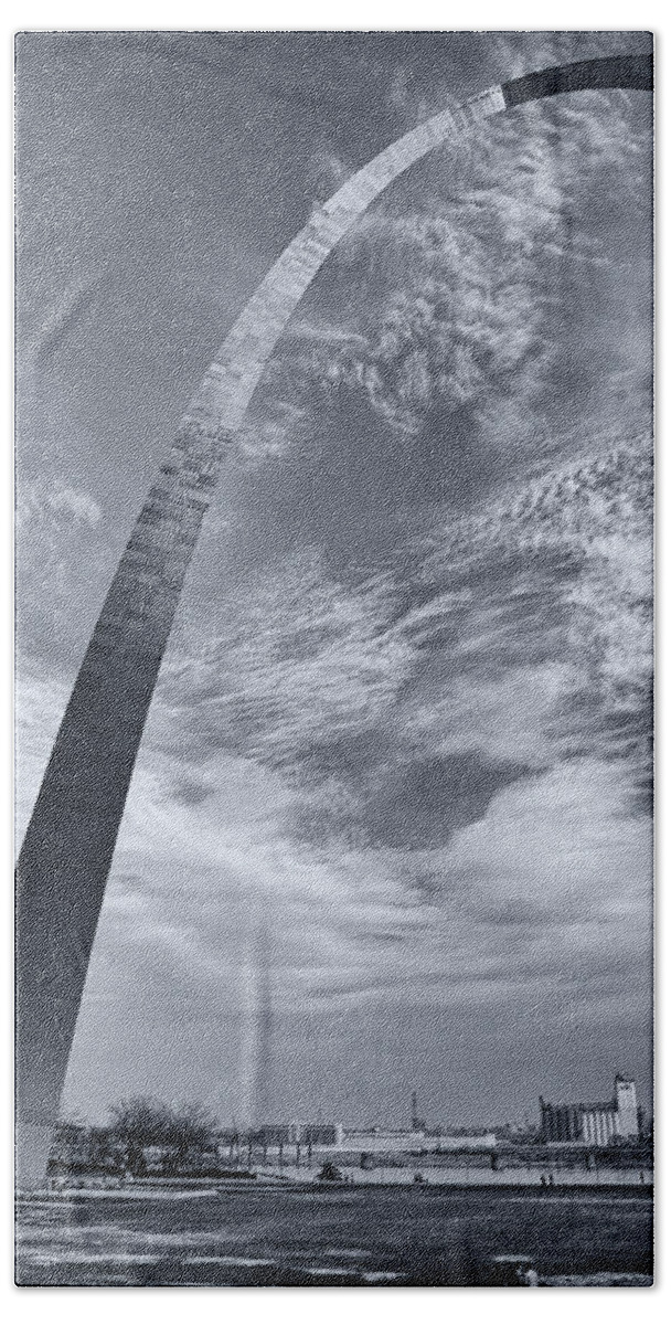Arch Bath Towel featuring the photograph Curved Arch by Joshua House