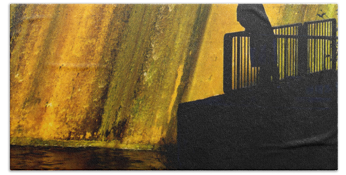 Dam Bath Towel featuring the photograph Fishing The Dam by Terry Doyle
