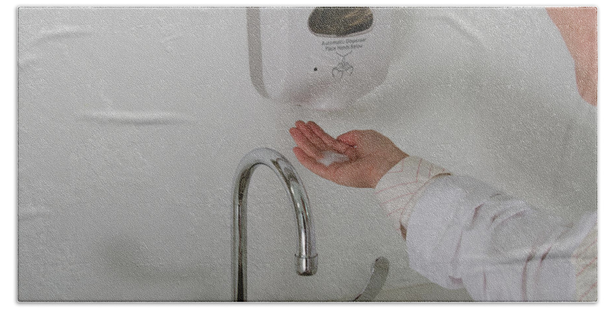 Clean Hand Towel featuring the photograph Hand Washing by Photo Researchers