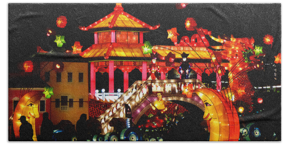 Asia Bath Towel featuring the photograph Holiday Lights 9 by Xueling Zou
