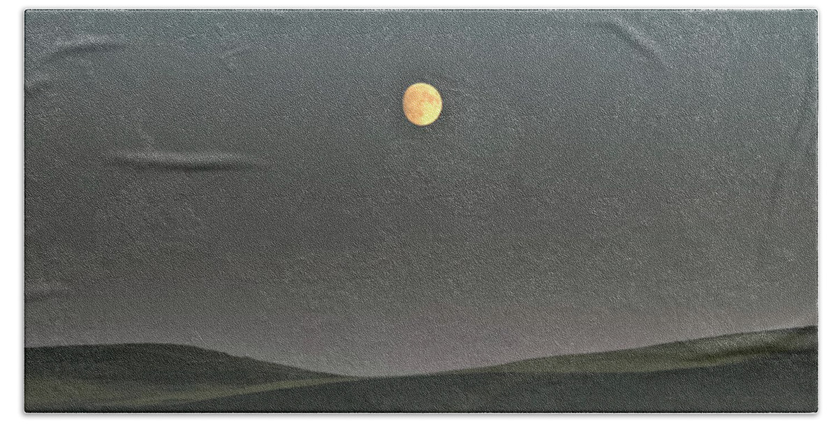After Dark Bath Towel featuring the photograph Moon over the Palouse by Albert Seger