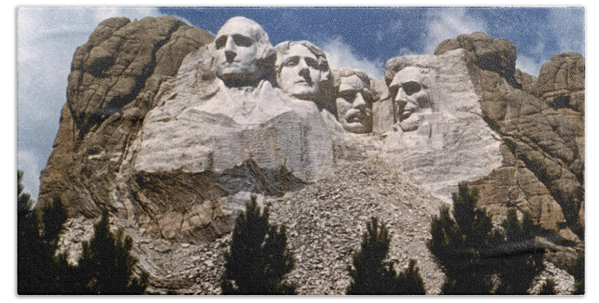 1962 Hand Towel featuring the photograph Mount Rushmore by Granger