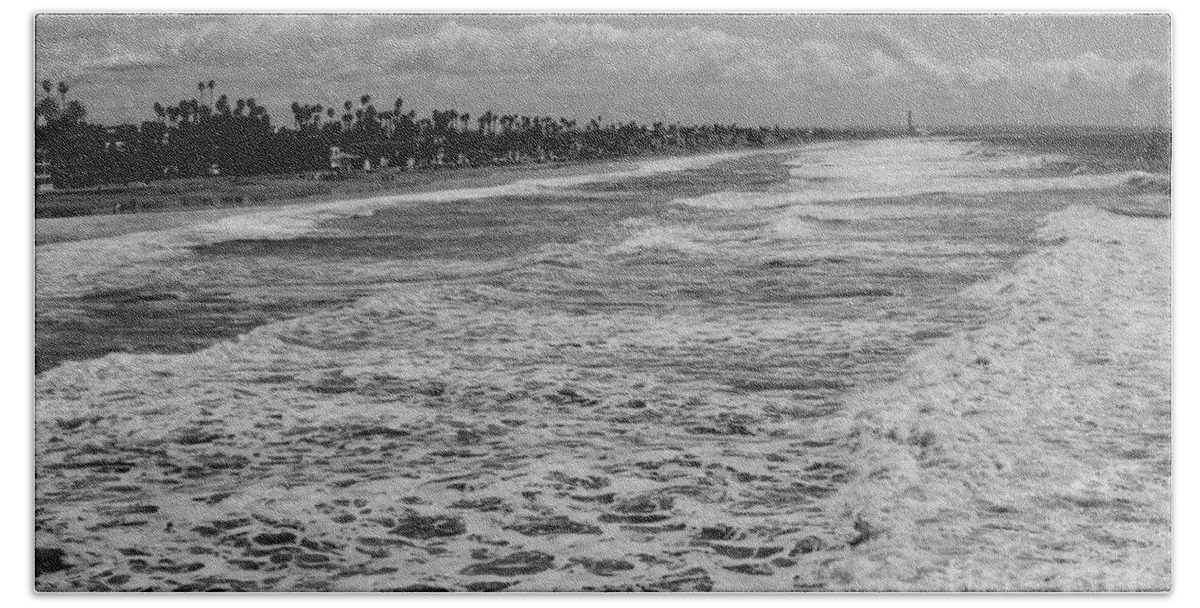 Oceanside Hand Towel featuring the photograph Oceanside in black and white by Daniel Knighton