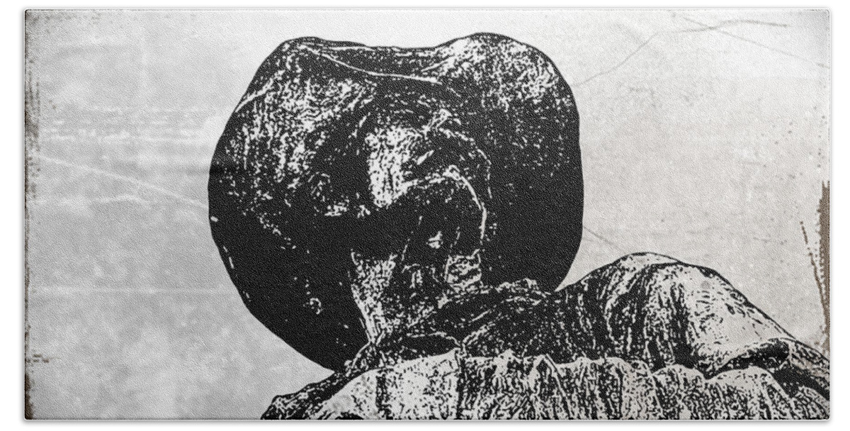 Cowboy Bath Towel featuring the photograph Old Cowboy by Bill Cannon