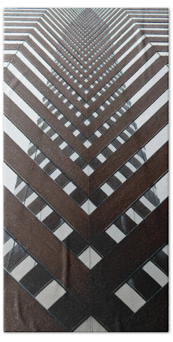 Cincinnati Ohio Optical Illusion High Rise Hand Towel featuring the photograph Optical Illusion by Keith Allen