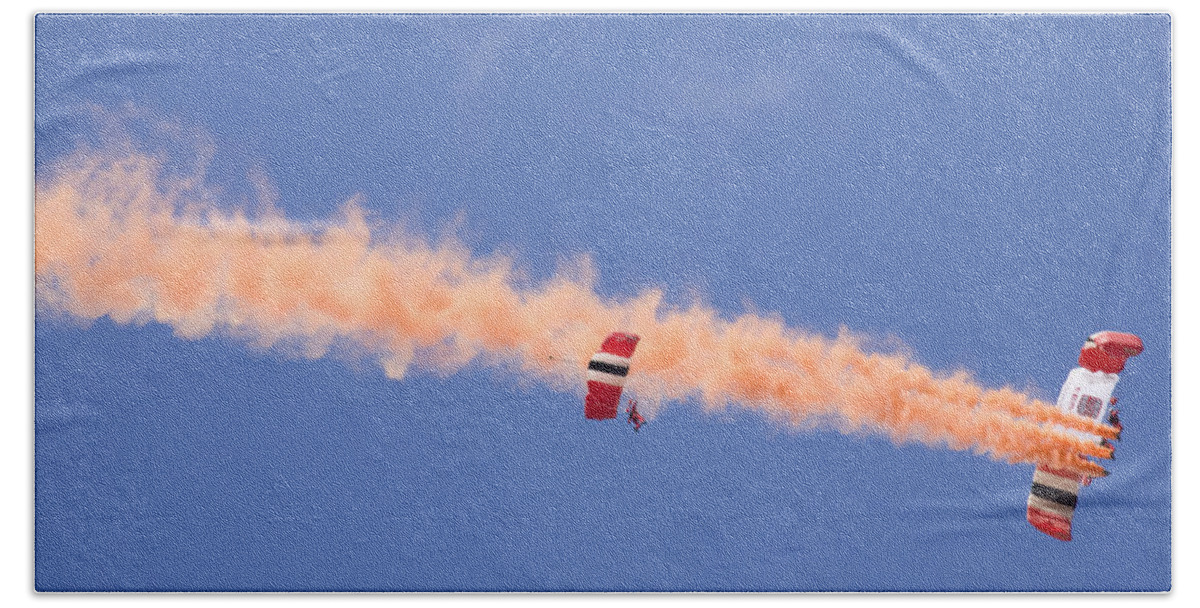 Parachute Bath Towel featuring the photograph Red Devils Free Fall Parachute Team by Ian Middleton